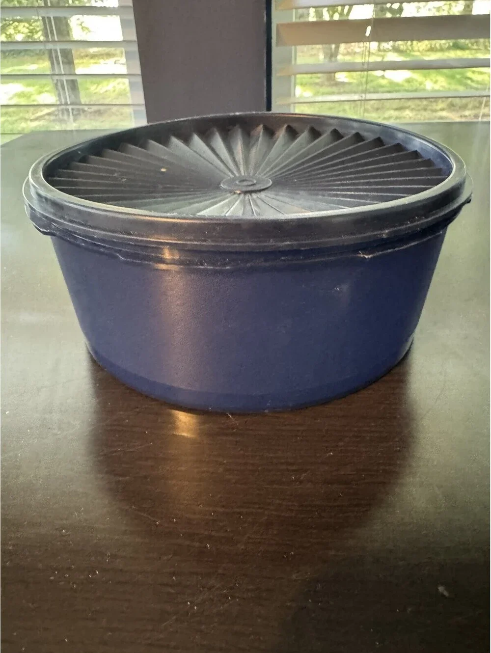 Tupperware SERVALIER STACKING COOKIE/SNACK CANISTER Dark Blue ~ 7.5 Cups